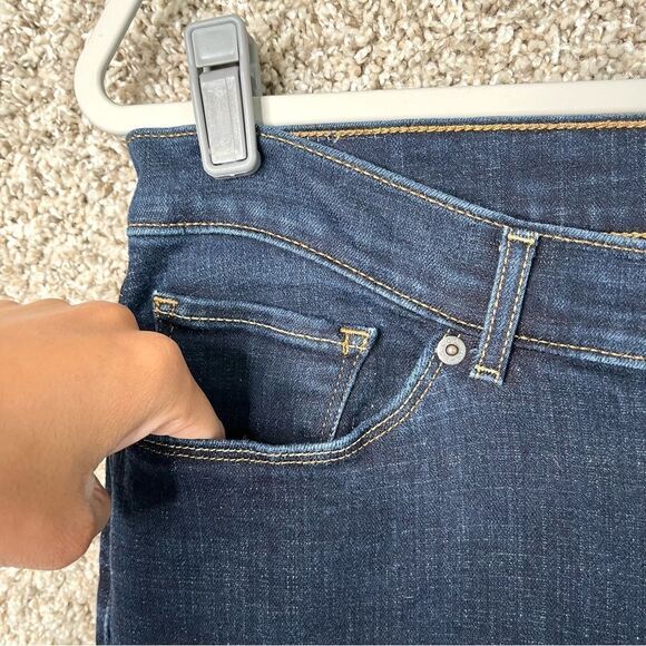 Levi’s Jeans Women’s 30/10 Classic Boot Cut Dark Wash Denim Blue - Picture 3 of 6